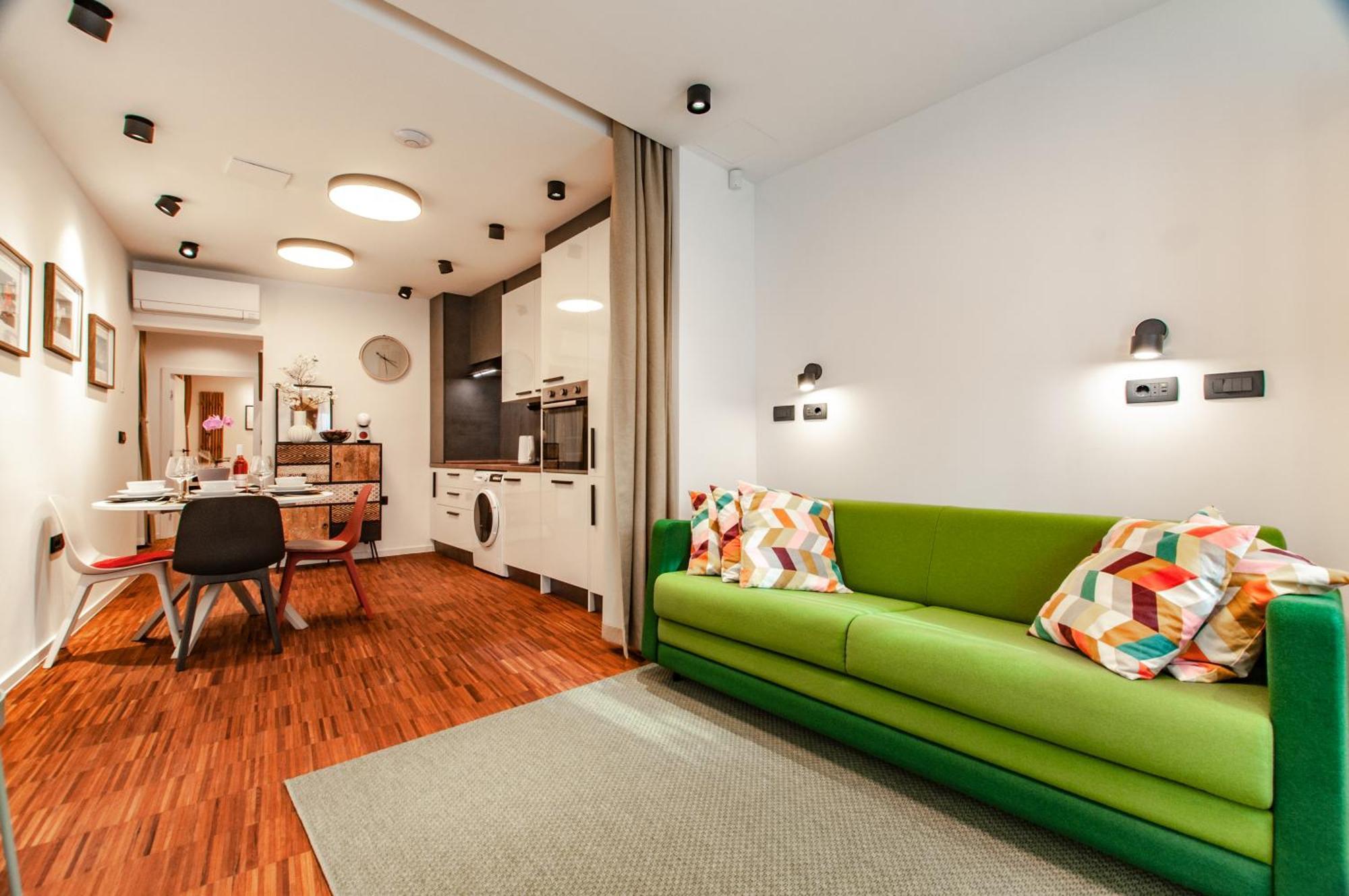 Six In The City Apartment, Любляна Экстерьер фото