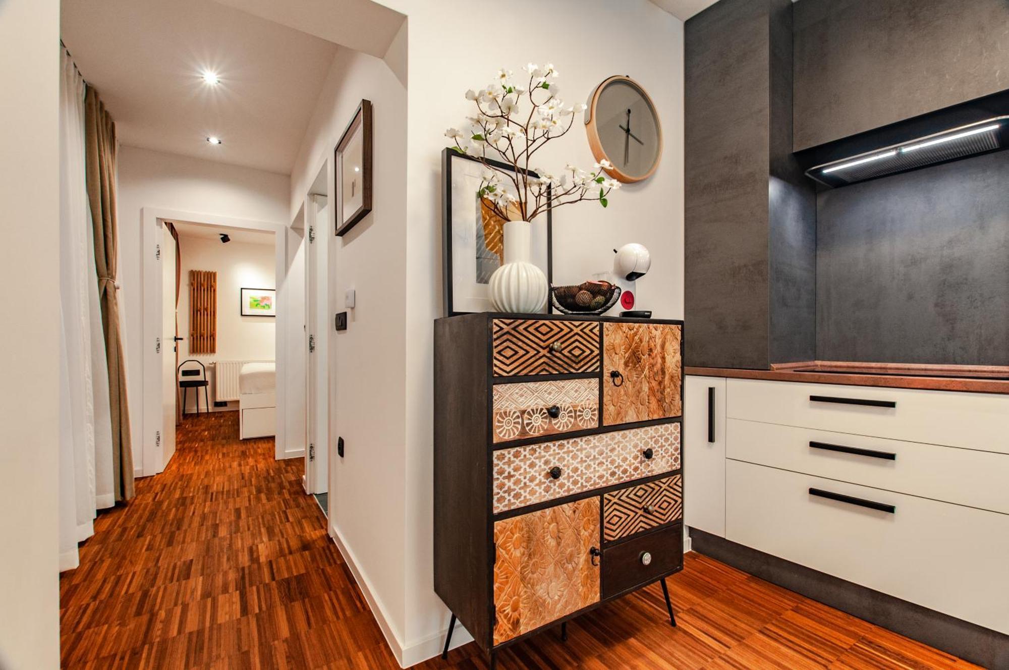 Six In The City Apartment, Любляна Экстерьер фото