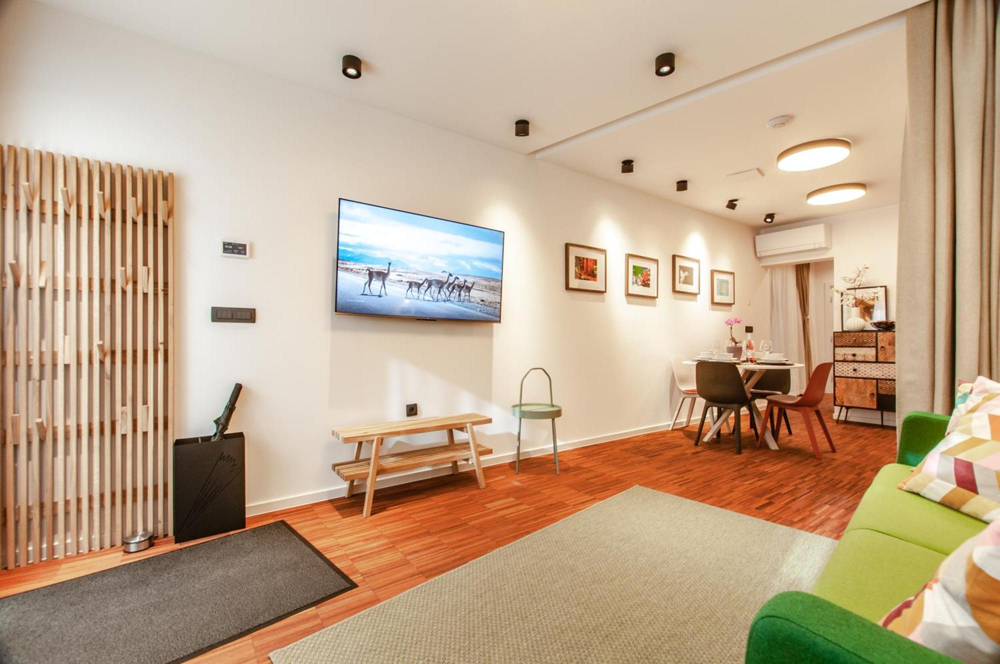 Six In The City Apartment, Любляна Экстерьер фото