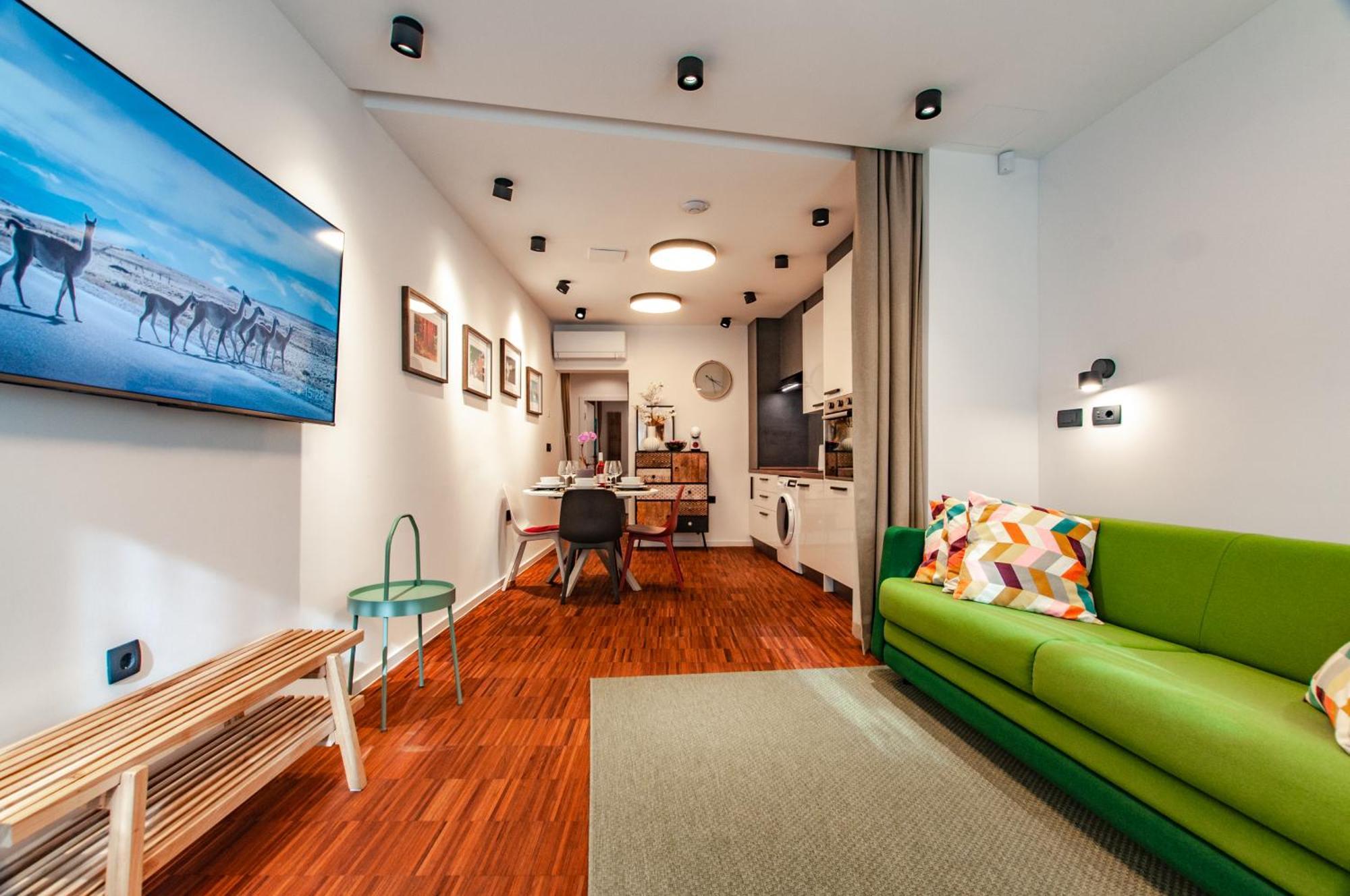 Six In The City Apartment, Любляна Экстерьер фото